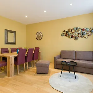 Apartament Pezzl 1170, Viena